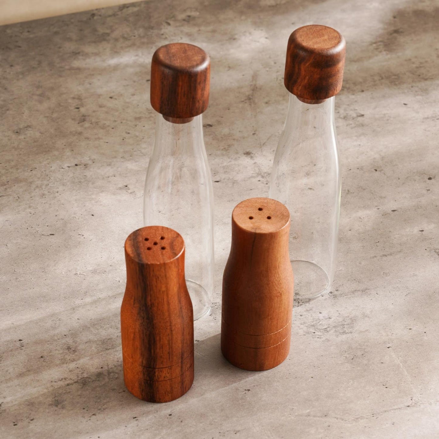 5-Piece Glass and Acacia Wood Cruet Set, Oil and Vinegar Dispenser Set