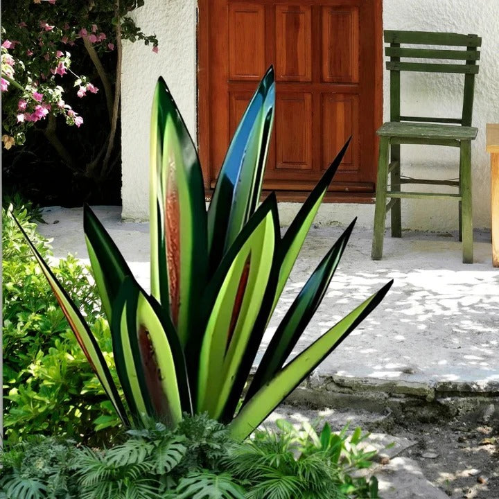 Metal Agave Sculpture with Rustic Finish for Indoor and Outdoor Spaces